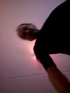 Olivassl22 online show from March 28, 5:01 pm