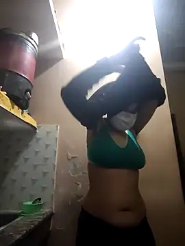 jaanvi-Rani online show from February 4, 3:23 am