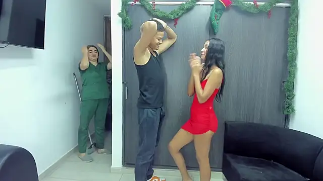 Snapshot of Hot_sexmature chatting on December 15, 11:25 am Hot sexmature online show from December 15, 11:25 am