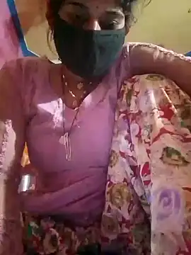 Snapshot of Aaisha_01 chatting on January 18, 3:49 pm Aaisha 01 online show from January 18, 3:49 pm