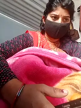 Snapshot of Aaisha_01 chatting on February 18, 7:15 am Aaisha 01 online show from February 18, 7:15 am