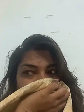 Snapshot of Stripgirl125 chatting on December 18, 11:27 am Stripgirl125 online show from December 18, 11:27 am