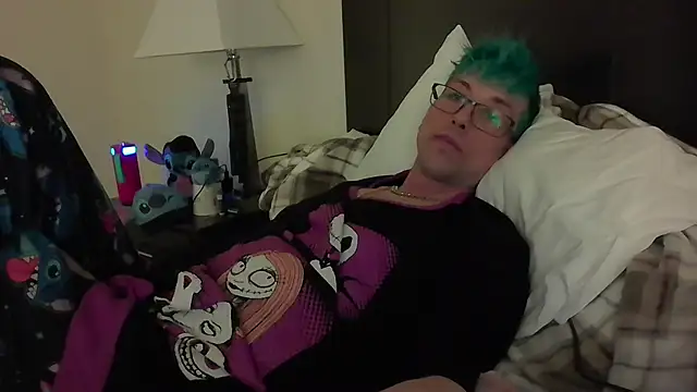 AskAveryAnything online show from March 6, 11:56 pm