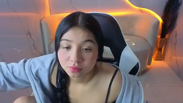 Sofi Adams Tx online show from December 22, 1:19 pm