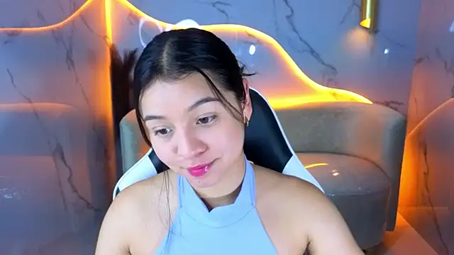 Sofi Adams Tx online show from January 9, 1:03 pm