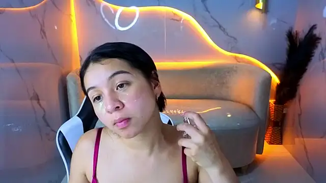 Sofi Adams Tx online show from February 6, 8:01 pm