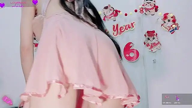 mia eeeee online show from March 30, 1:56 pm