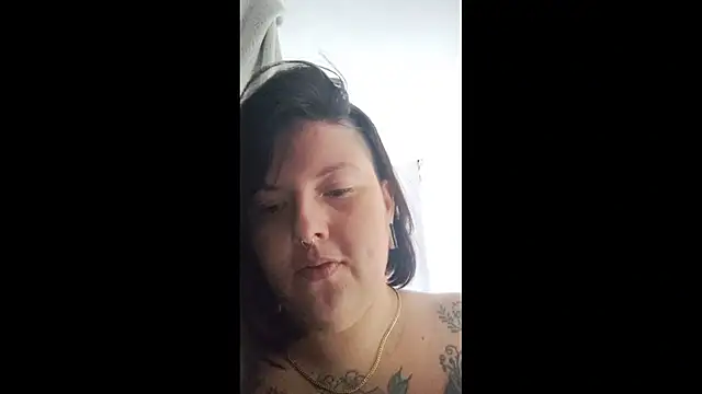 Divine Pouvoir online show from February 16, 7:54 pm