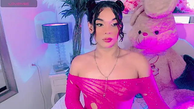 agathaferrer3 online show from December 22, 8:33 am