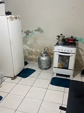 Snapshot of _-_charmosa chatting on December 14, 3:23 am - charmosa online show from December 14, 3:23 am