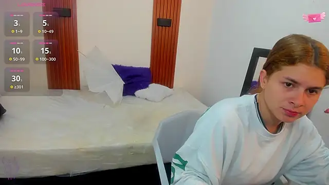 VivianOwen9 online show from January 13, 11:48 am