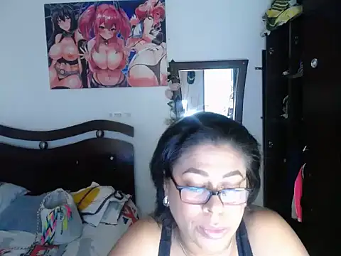 Snapshot of REINA-39 chatting on December 14, 9:41 pm REINA-39 online show from December 14, 9:41 pm