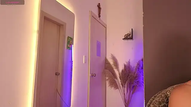 mia monroe888 online show from January 15, 10:35 pm