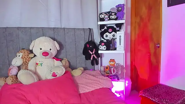 Snapshot of mystic_boobs chatting on February 20, 6:52 pm mystic boobs online show from February 20, 6:52 pm