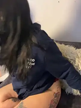 Lunaclarx online show from December 15, 12:20 pm