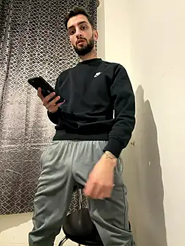 Juliann69Ramiro online show from January 8, 3:14 pm