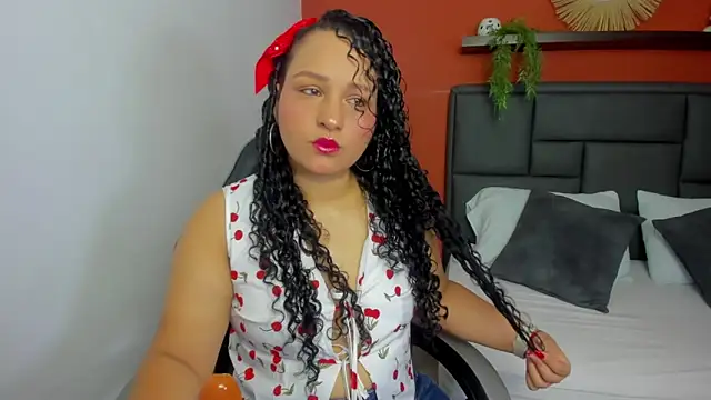 Snapshot of yera_curry chatting on December 15, 12:09 pm yera curry online show from December 15, 12:09 pm