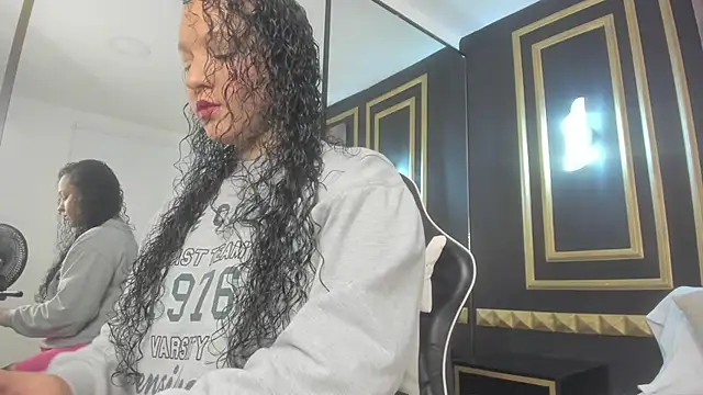 yera curry online show from February 7, 11:58 am