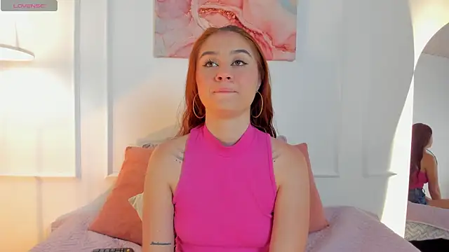 Amelia Saenz  online show from March 27, 7:46 pm