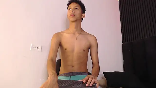 SmoothAlpha  online show from February 12, 2:45 pm