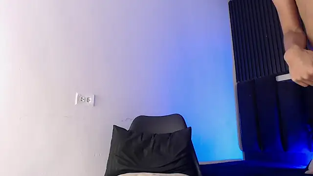 SmoothAlpha  online show from February 19, 2:46 pm