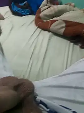 Snapshot of gabrielactivo chatting on December 19, 11:23 pm gabrielactivo online show from December 19, 11:23 pm