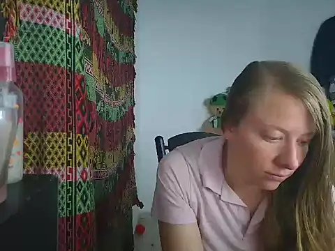 arianna blonde online show from March 29, 3:50 am