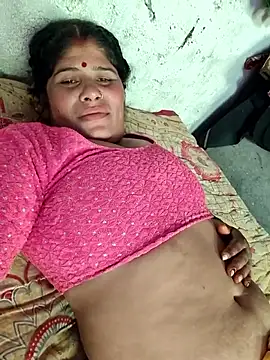 Snapshot of Mahi_bigg chatting on March 2, 7:15 am Mahi bigg online show from March 2, 7:15 am