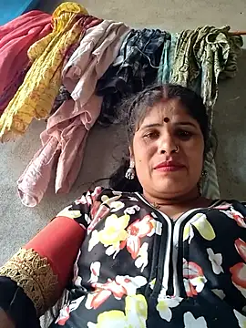 Snapshot of Mahi_bigg chatting on March 8, 4:38 am Mahi bigg online show from March 8, 4:38 am