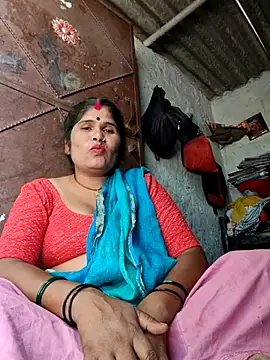 Snapshot of Mahi_bigg chatting on March 28, 7:19 am Mahi bigg online show from March 28, 7:19 am