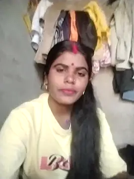 Snapshot of Sexy_Rajkumari123 chatting on March 8, 4:38 am Sexy Rajkumari123 online show from March 8, 4:38 am
