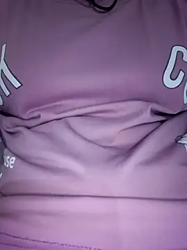 Snapshot of khusi__sharma2004 chatting on December 15, 6:17 am khusi sharma2004 online show from December 15, 6:17 am