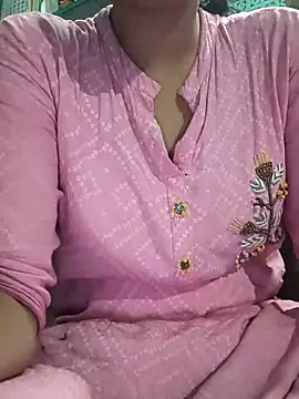 Snapshot of teena-11 chatting on April 19, 12:48 pm teena-11 online show from April 19, 12:48 pm