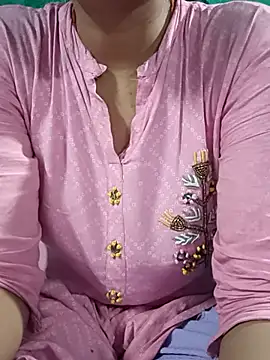Snapshot of teena-11 chatting on May 17, 2:13 pm teena-11 online show from May 17, 2:13 pm