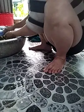 Snapshot of thoconxx chatting on December 14, 11:53 pm thoconxx online show from December 14, 11:53 pm