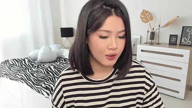 Brunette Charm online show from March 11, 11:16 am