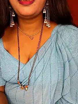 Snapshot of Rachu_love chatting on June 18, 8:47 am Rachu love online show from June 18, 8:47 am