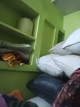 Hotgirlro AN online show from December 14, 1:11 am