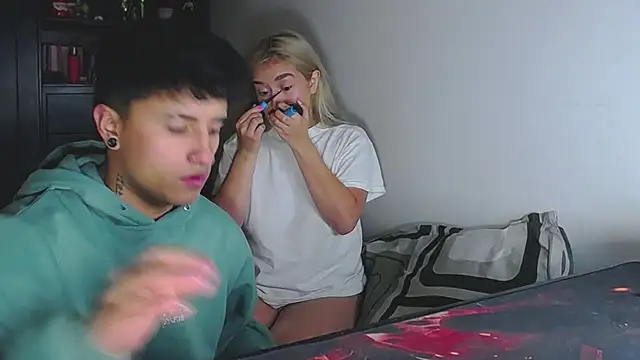 sara and jhon online show from February 7, 7:23 am