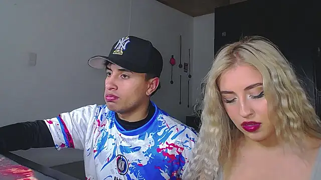 sara and jhon online show from February 9, 5:55 am