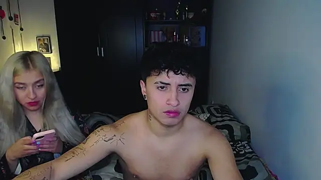 sara and jhon online show from February 10, 7:12 am