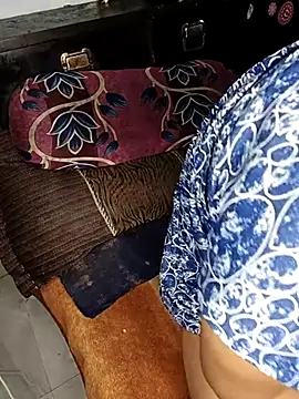 Snapshot of Desi_bhabhi299 chatting on December 16, 5:12 am Desi bhabhi299 online show from December 16, 5:12 am