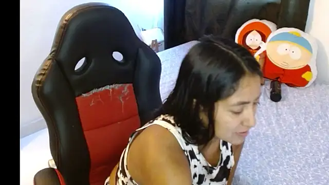 NovahPerotti online show from February 28, 10:00 pm