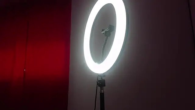 angeles cute 17 online show from February 9, 5:50 pm