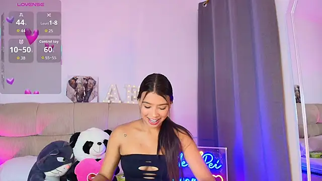 Snapshot of Ana_herrera chatting on June 8, 11:32 am Ana herrera online show from June 8, 11:32 am