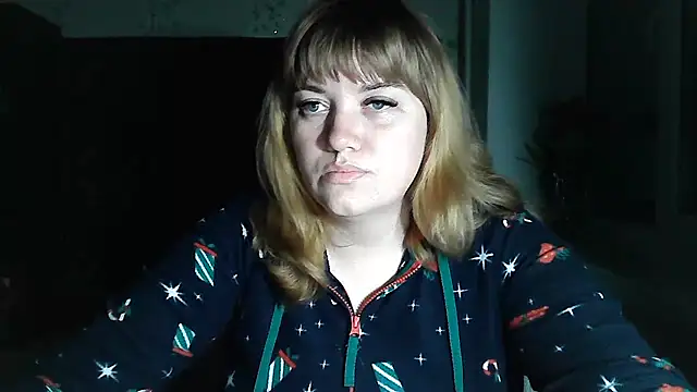 Snapshot of swett_girll chatting on April 12, 8:14 pm swett girll online show from April 12, 8:14 pm