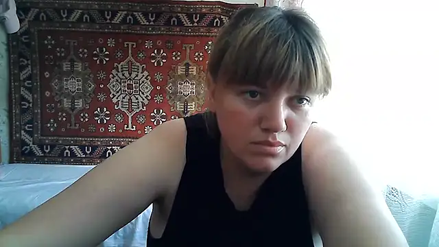 Snapshot of swett_girll chatting on June 20, 8:39 am swett girll online show from June 20, 8:39 am