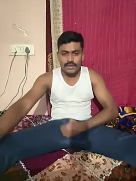 Snapshot of x143567 chatting on January 12, 4:34 pm x143567 online show from January 12, 4:34 pm