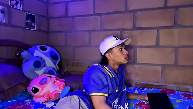 Glen connor 11 online show from March 14, 7:08 pm