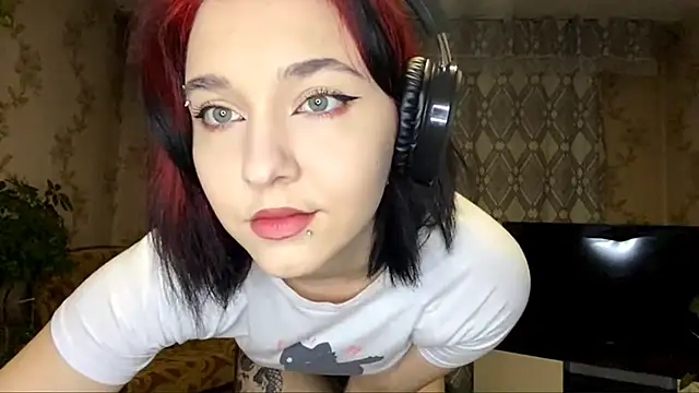 EmilyVeiro online show from January 8, 5:15 pm